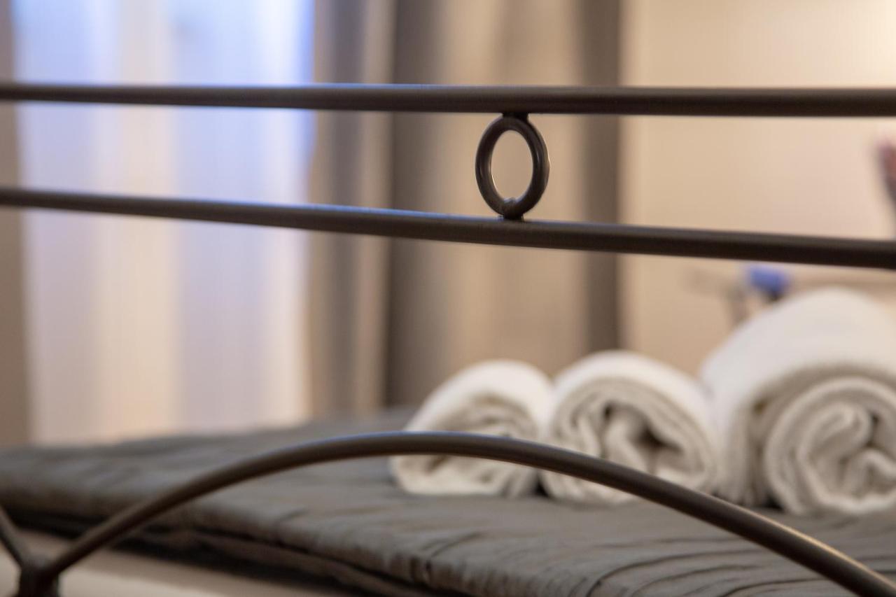 Holiday Rooms Portale Pirrera Modica Exterior foto