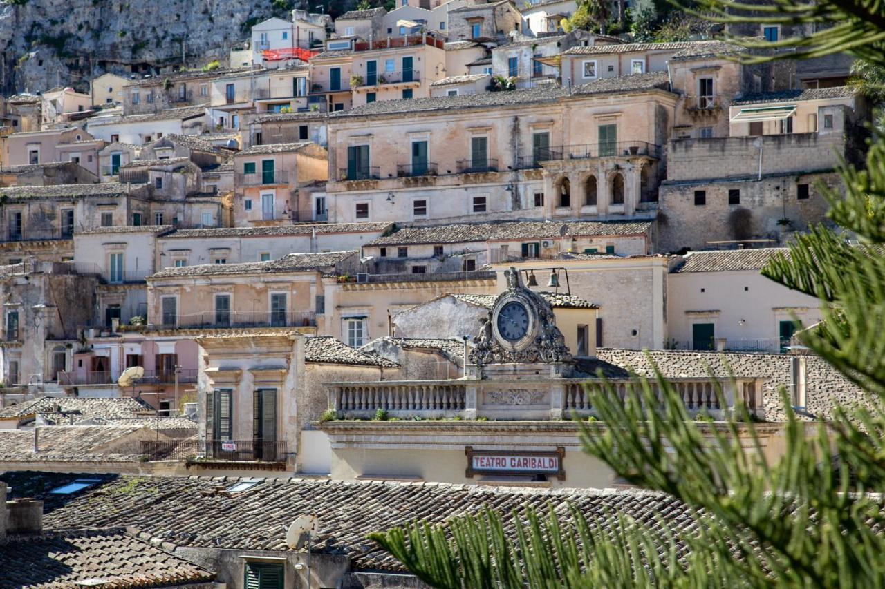 Holiday Rooms Portale Pirrera Modica Exterior foto