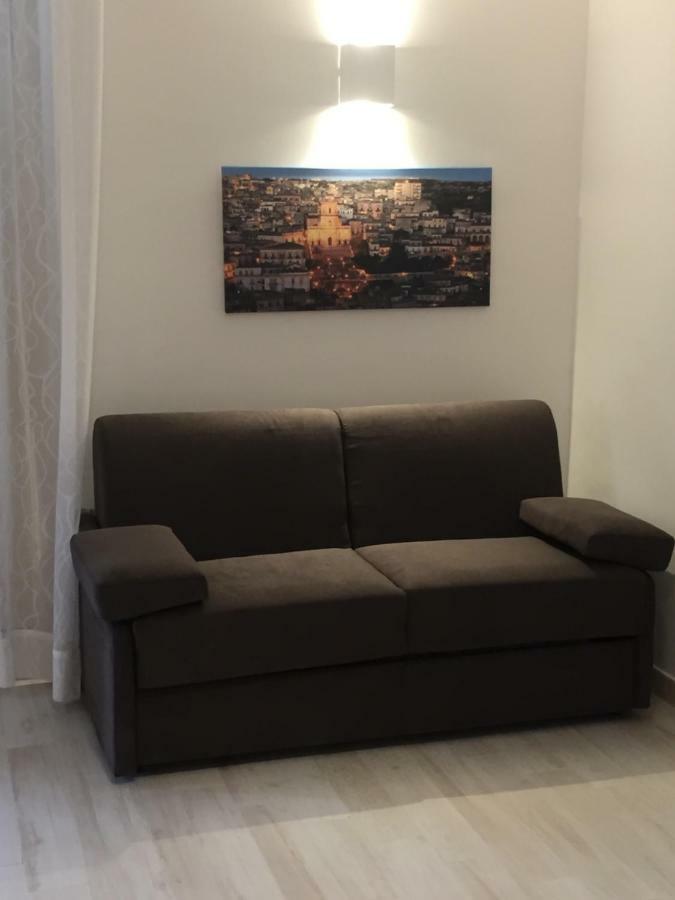 Holiday Rooms Portale Pirrera Modica Exterior foto