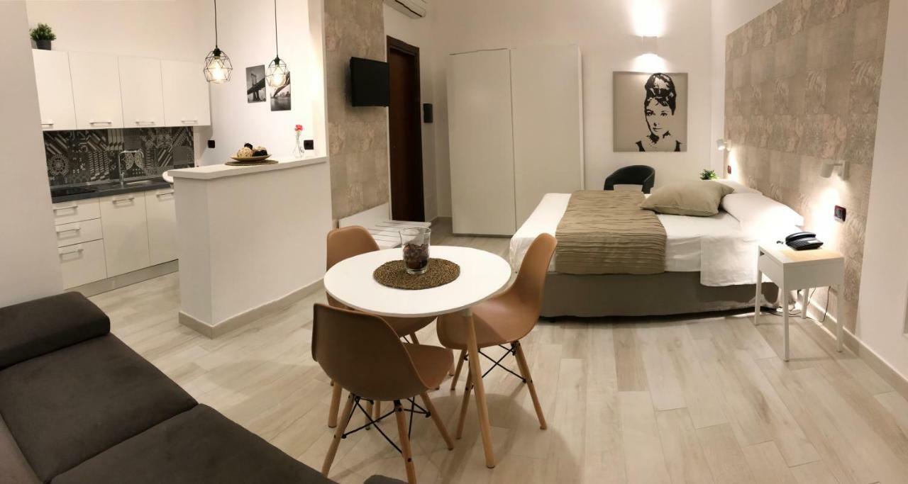 Holiday Rooms Portale Pirrera Modica Exterior foto