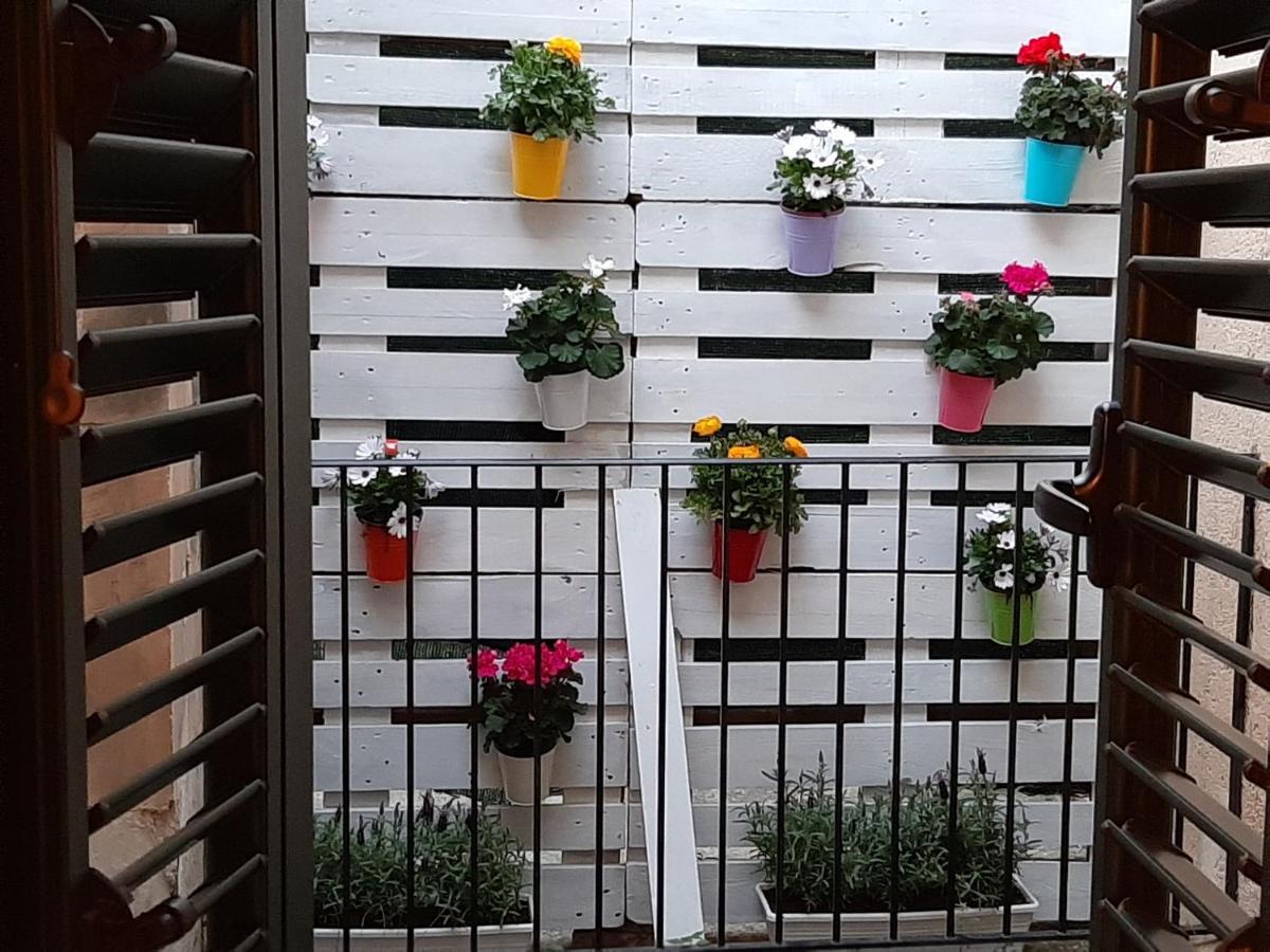 Holiday Rooms Portale Pirrera Modica Exterior foto