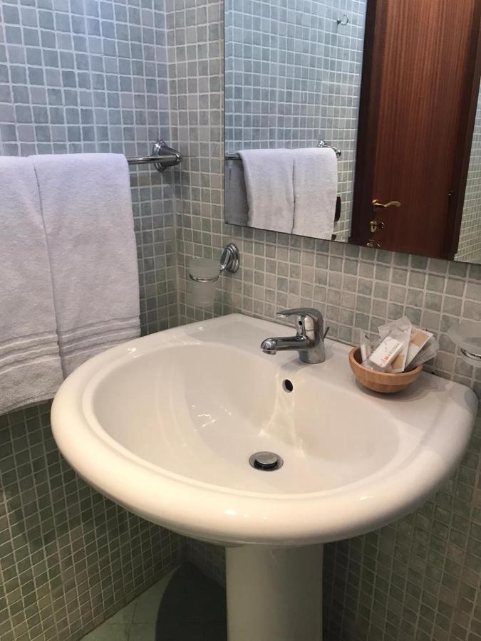 Holiday Rooms Portale Pirrera Modica Exterior foto