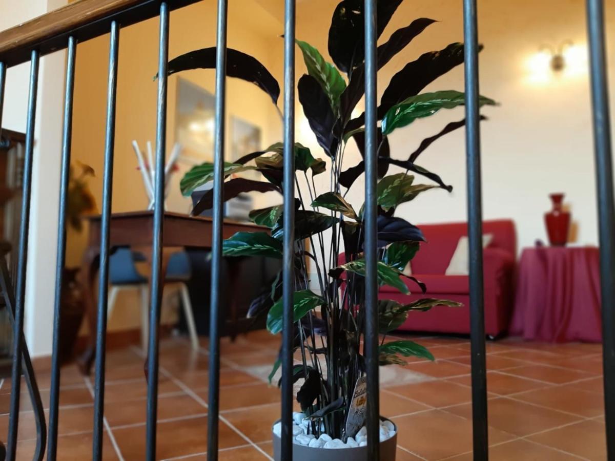 Holiday Rooms Portale Pirrera Modica Exterior foto